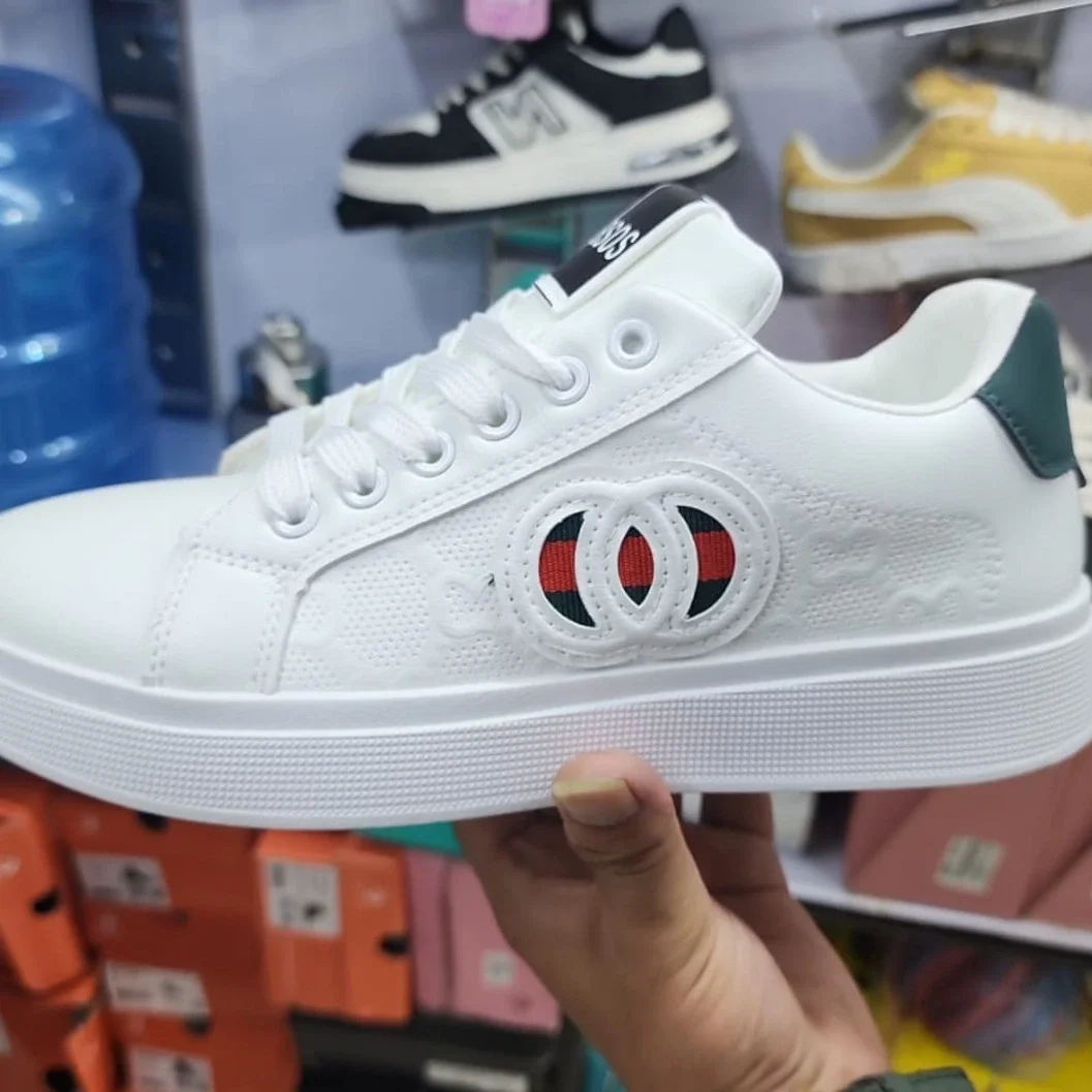 Fashion Sneaker - image 3
