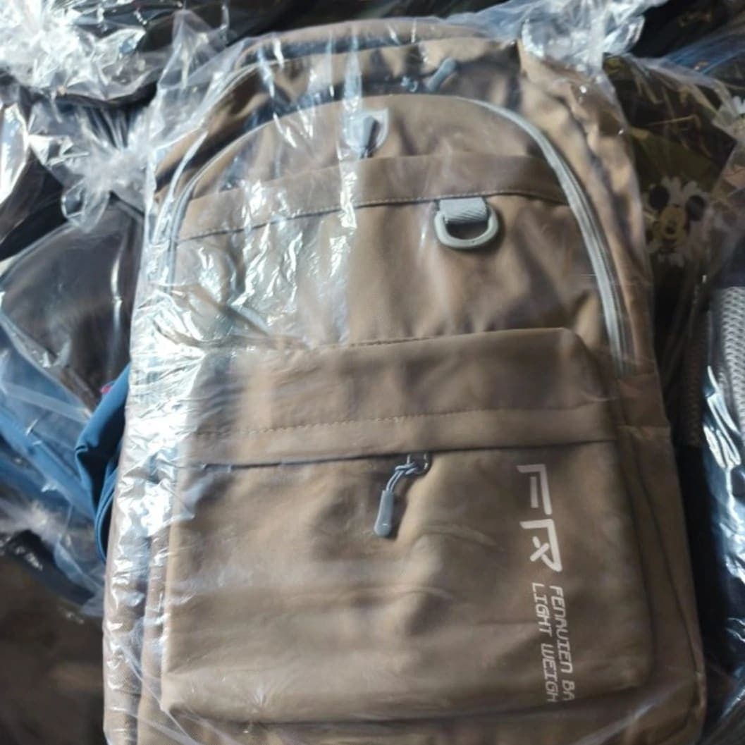 FR 'Travel Bag Light Weight' Ergonomic Multi-Pocket Backpack - image 4