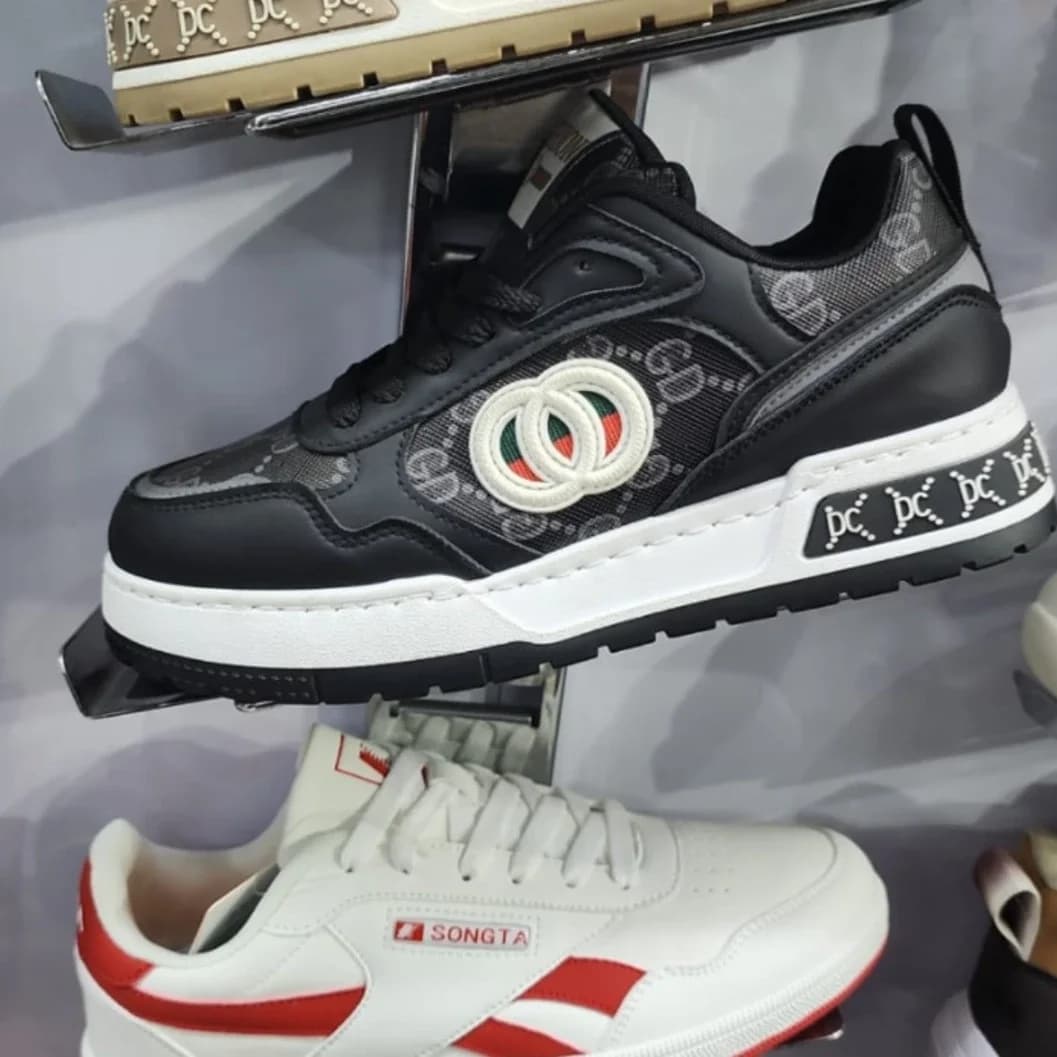 Gucci GG Canvas Low-Top Sneakers - image 3