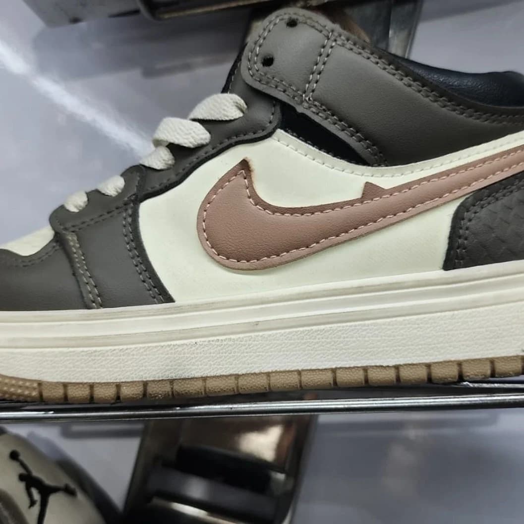 High-Top Casual Sneakers – Premium Lace-Up Fashion Street Shoes (Grey/White/Brown) - image 3