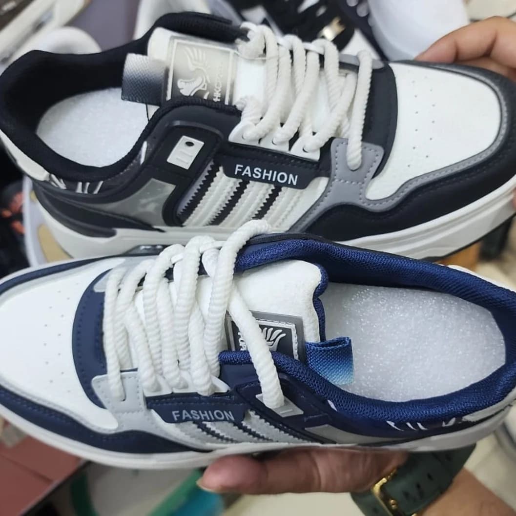 Fashion Sneaker - image 4