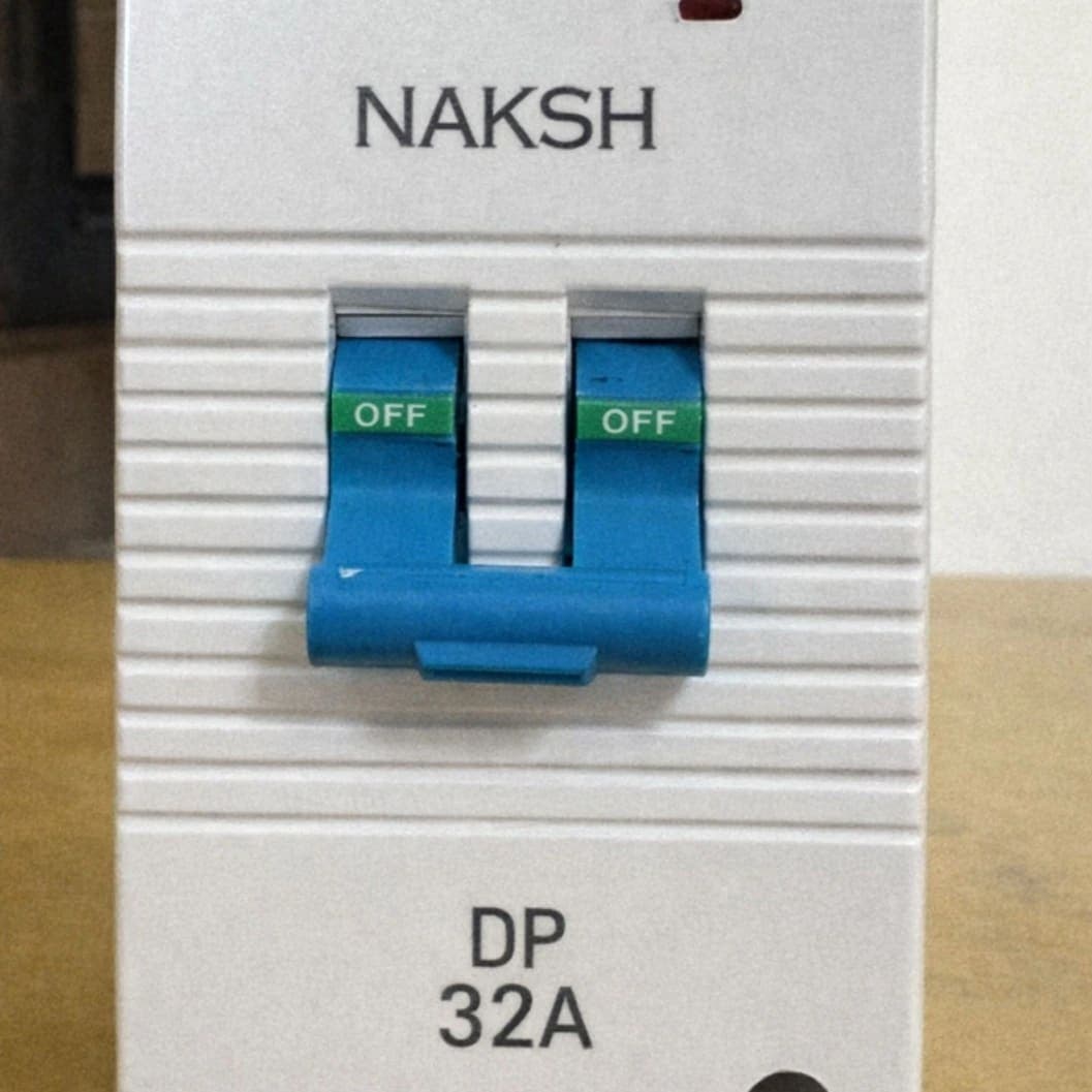 DP  switch - image 1