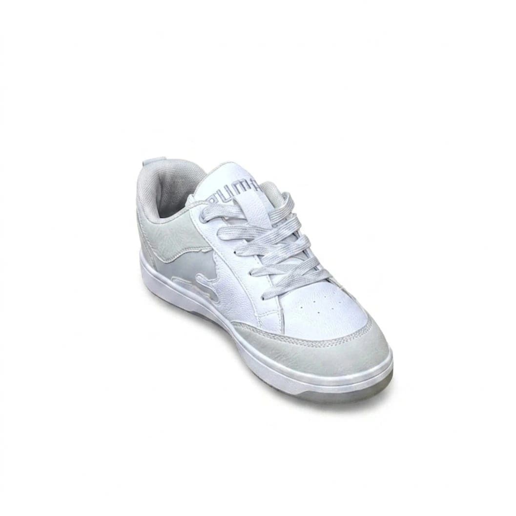 Top Fashion Sneakers - image 1
