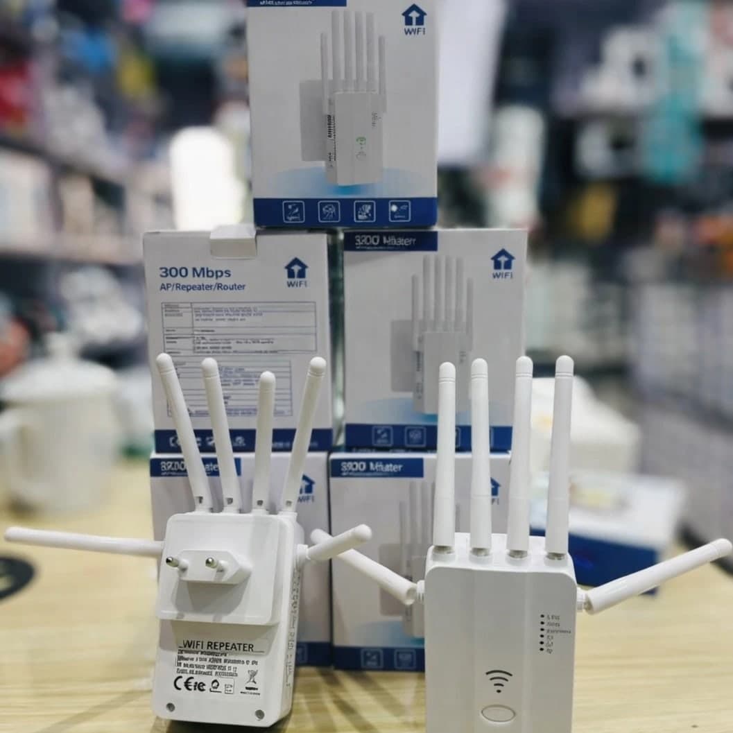 Wi‑Fi Repeater Product Display  - image 1